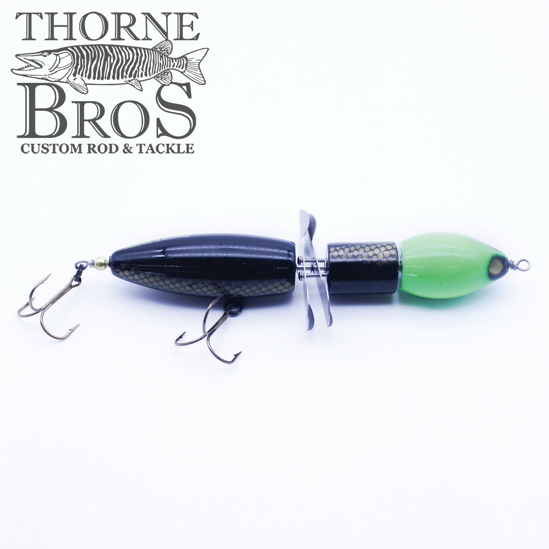 Snaggle Tooth Tackle Wingnut